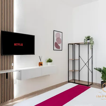 Historic Center Flat - 5min To Colosseum, 300mt To Metro, A-c Apartmán *