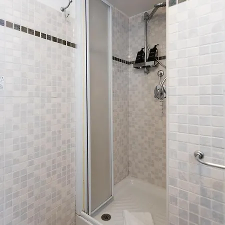 Apartmán Historic Center Flat - 5min To Colosseum, 300mt To Metro, A-c *